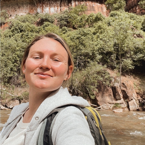 Meet your Posher, Shelby - Picture 1 of 1